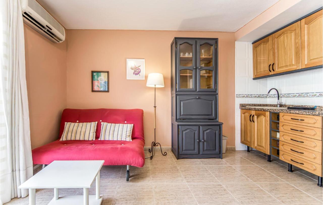 1 Bedroom Cozy Apartment In ミラマール エクステリア 写真